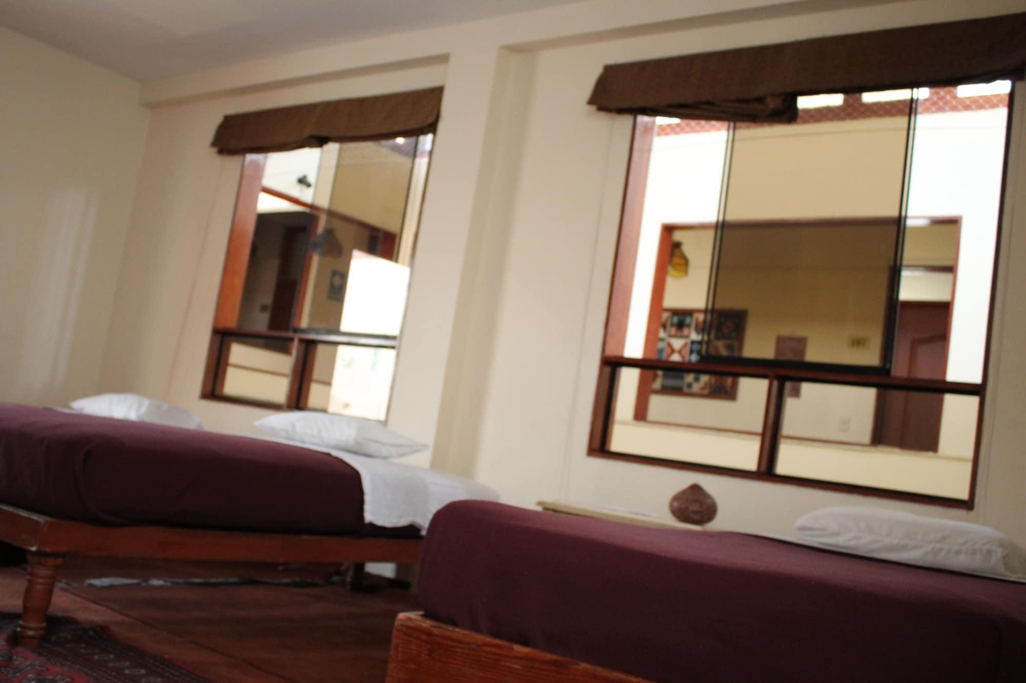 Alpackers Hotel Lima